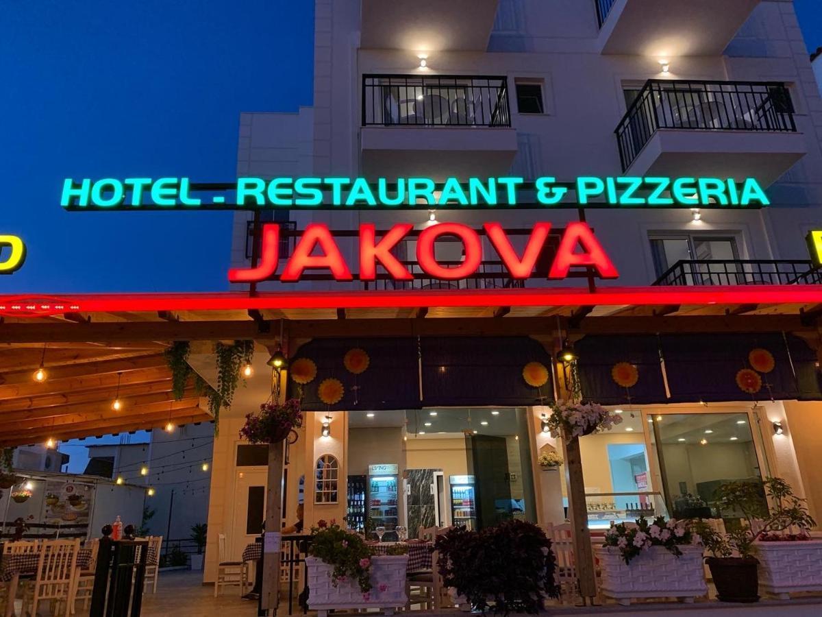 Piazza Hotel Jakova Ксаміл Екстер'єр фото