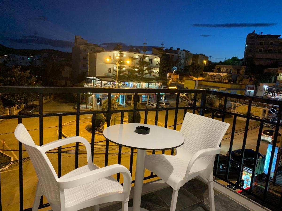 Piazza Hotel Jakova Ксаміл Екстер'єр фото